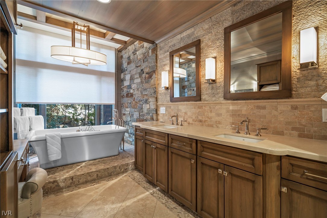 701 CRISTINA Drive