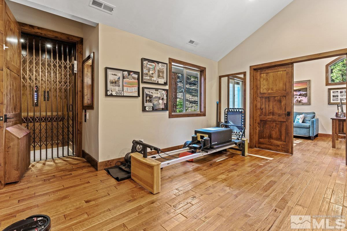 2204 Lands End Drive