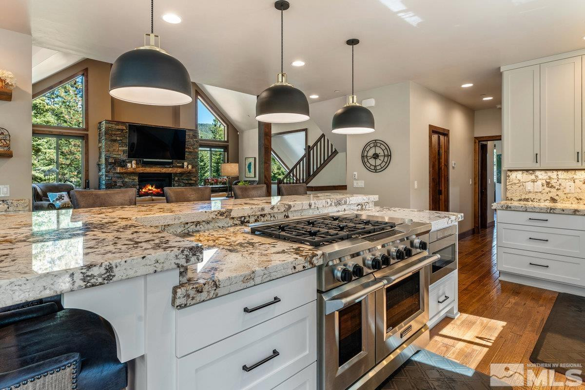 2204 Lands End Drive