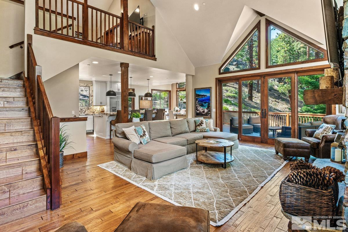 2204 Lands End Drive