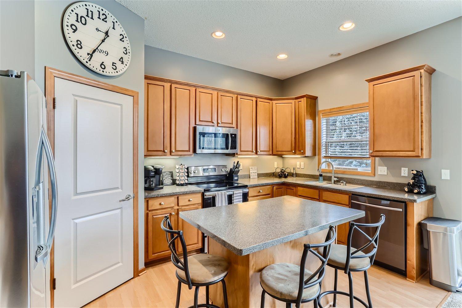 10797 Kingsfield Lane