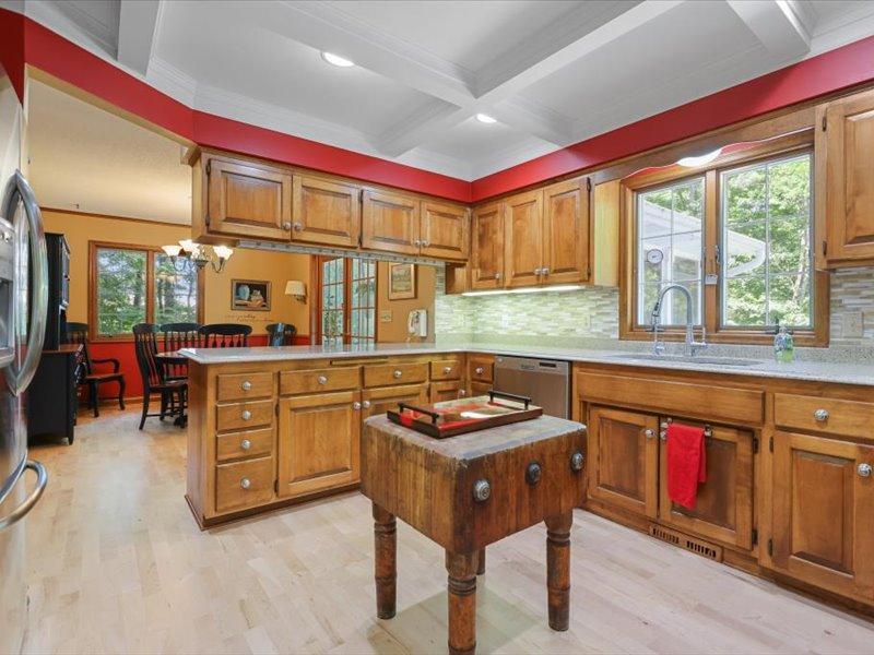 9429 Jewel Lane Court N