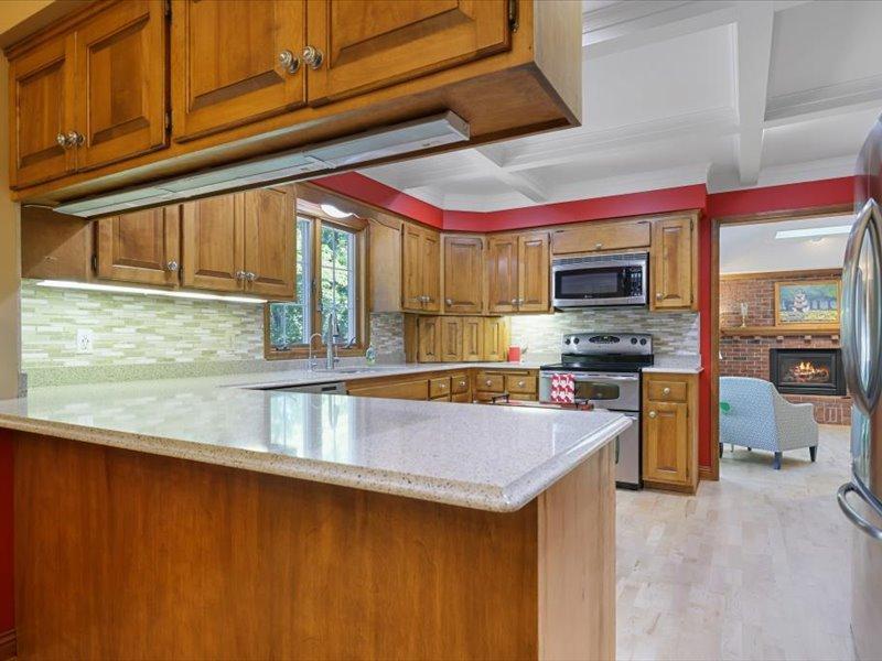 9429 Jewel Lane Court N