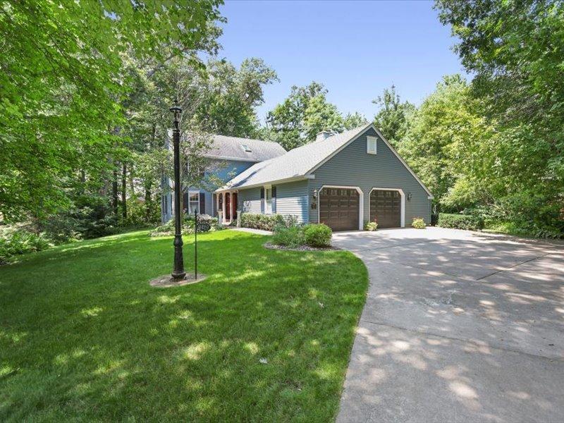 9429 Jewel Lane Court N