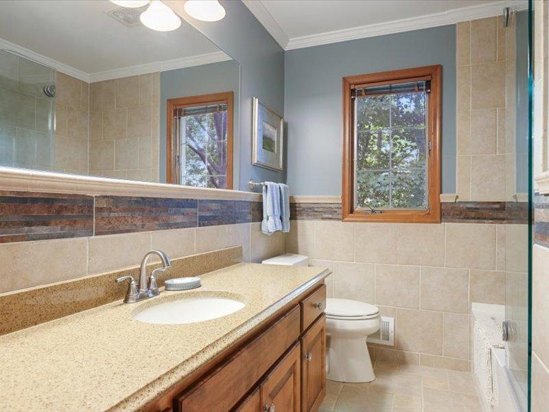 9429 Jewel Lane Court N