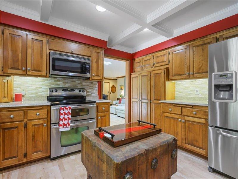 9429 Jewel Lane Court N