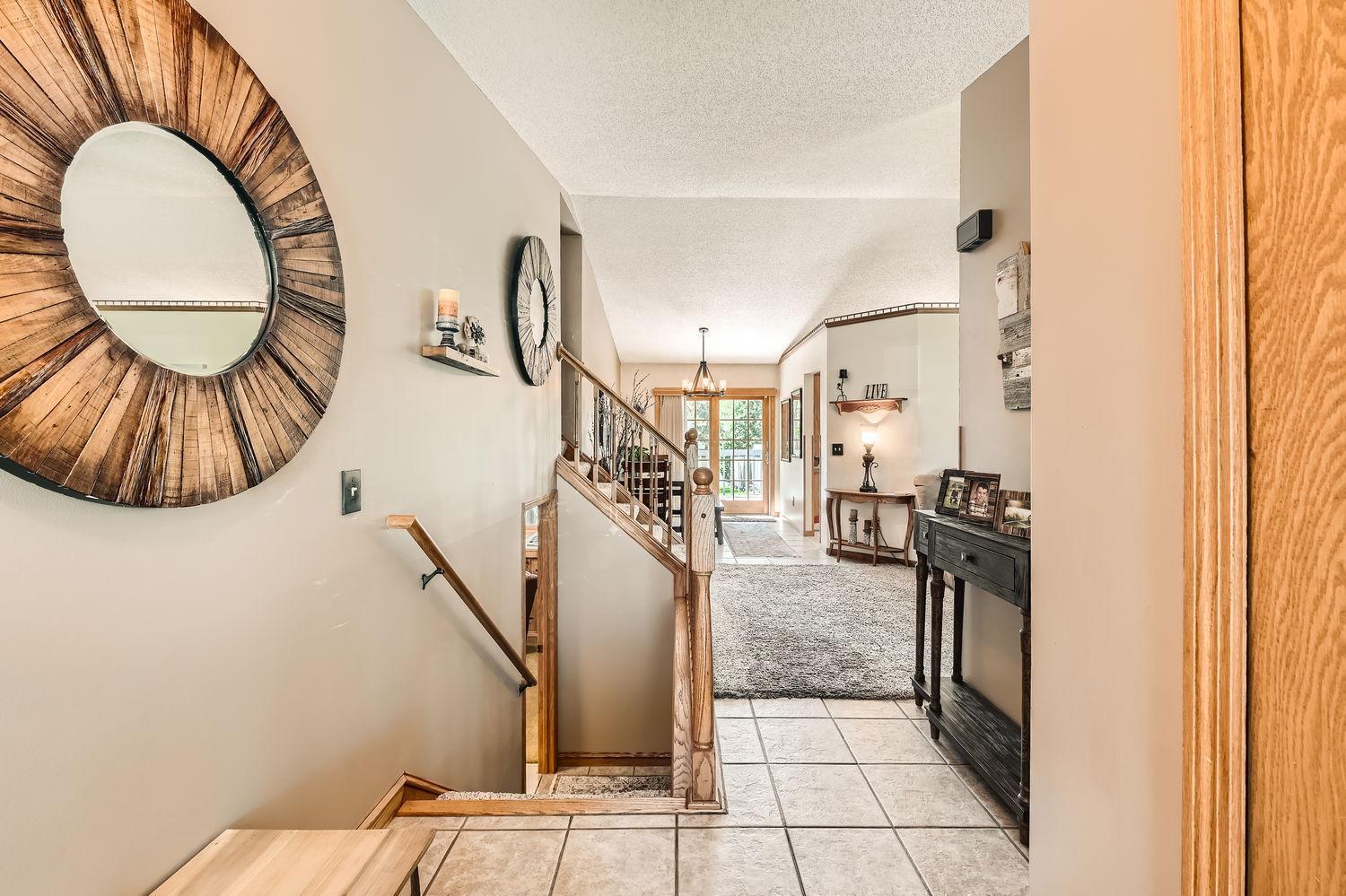 5925 Freeland Court N