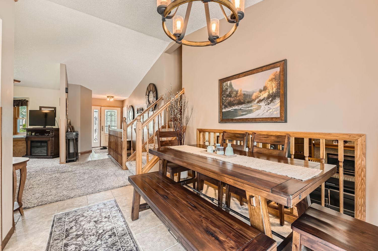 5925 Freeland Court N