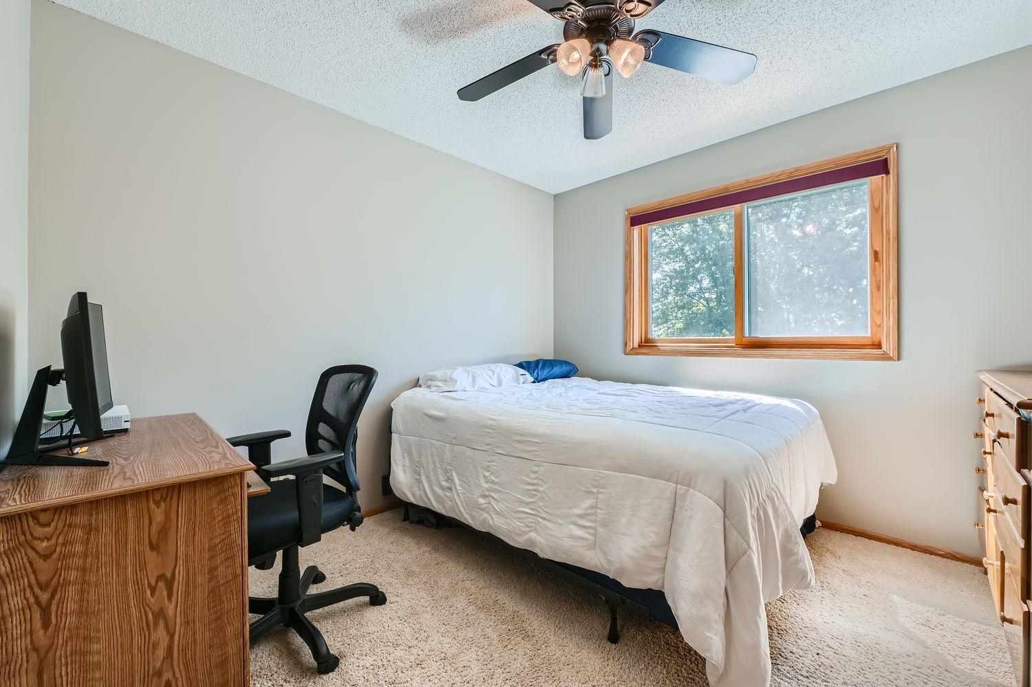 5925 Freeland Court N