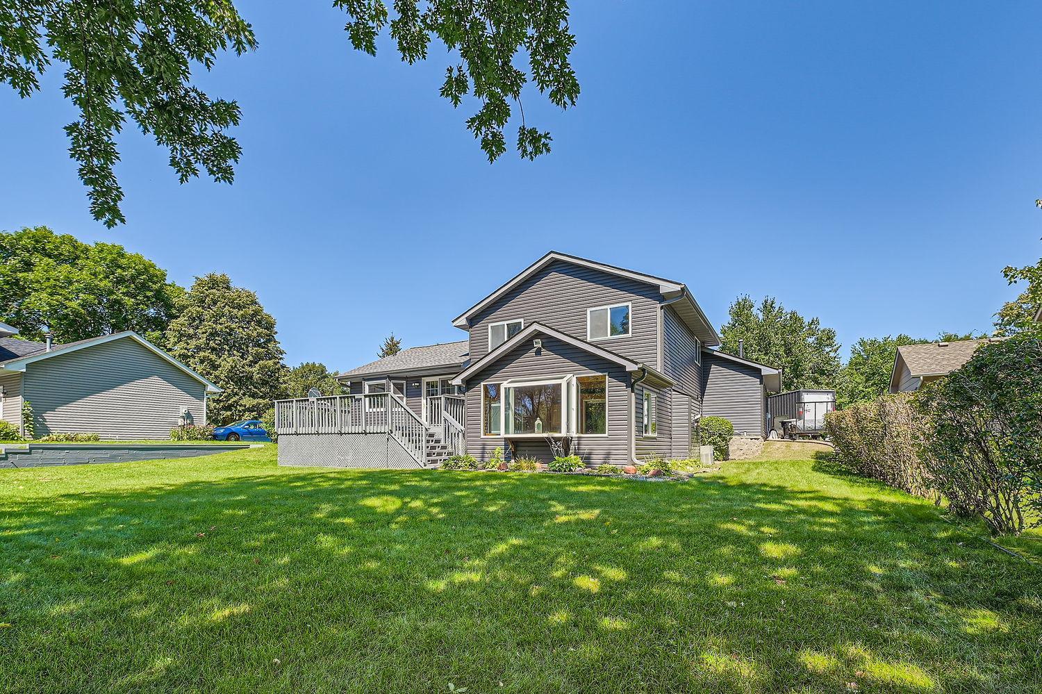 5925 Freeland Court N