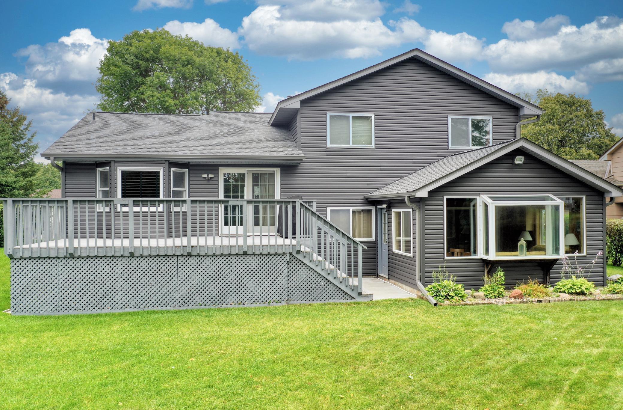 5925 Freeland Court N