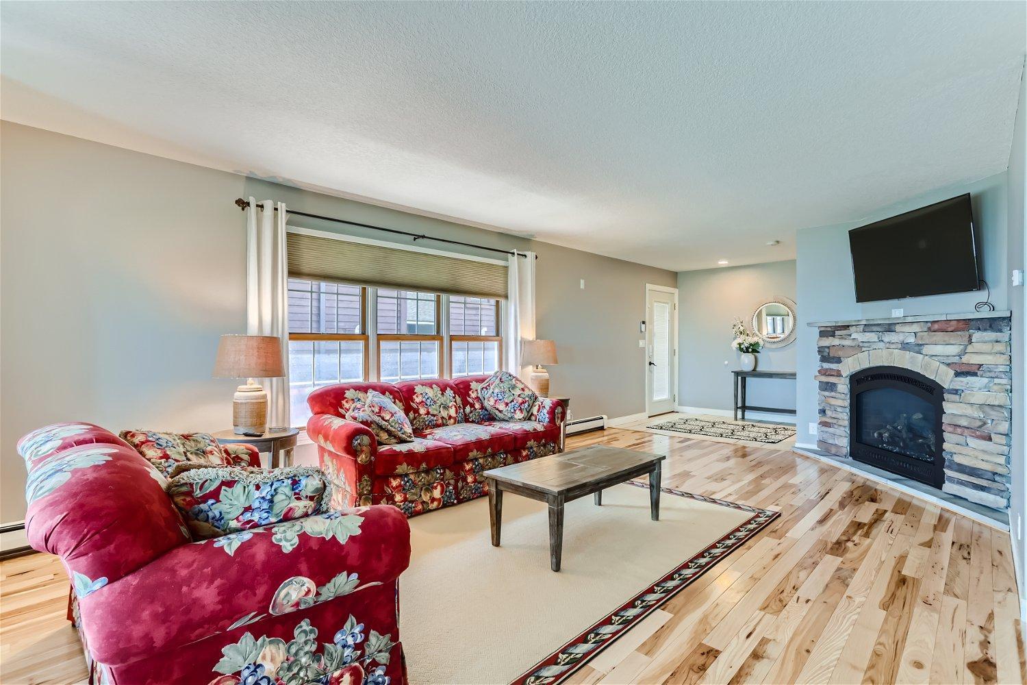 655 N Shore Drive