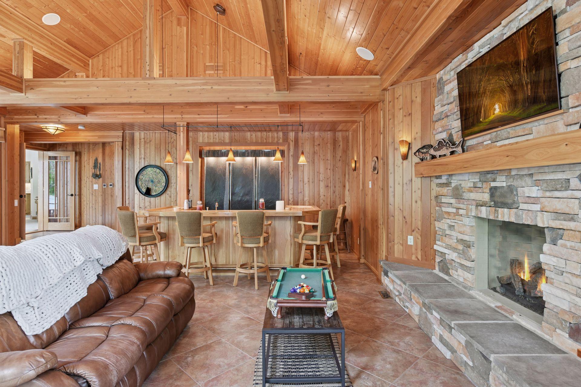 21273 Floral Bay Drive N