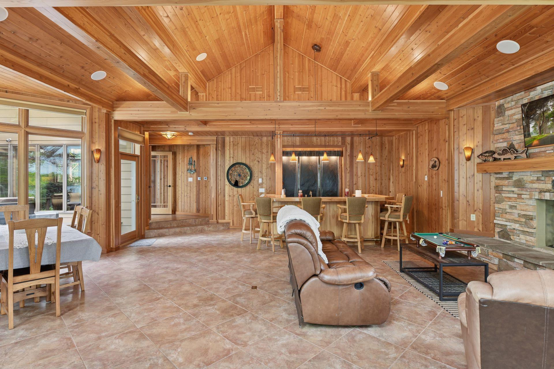 21273 Floral Bay Drive N