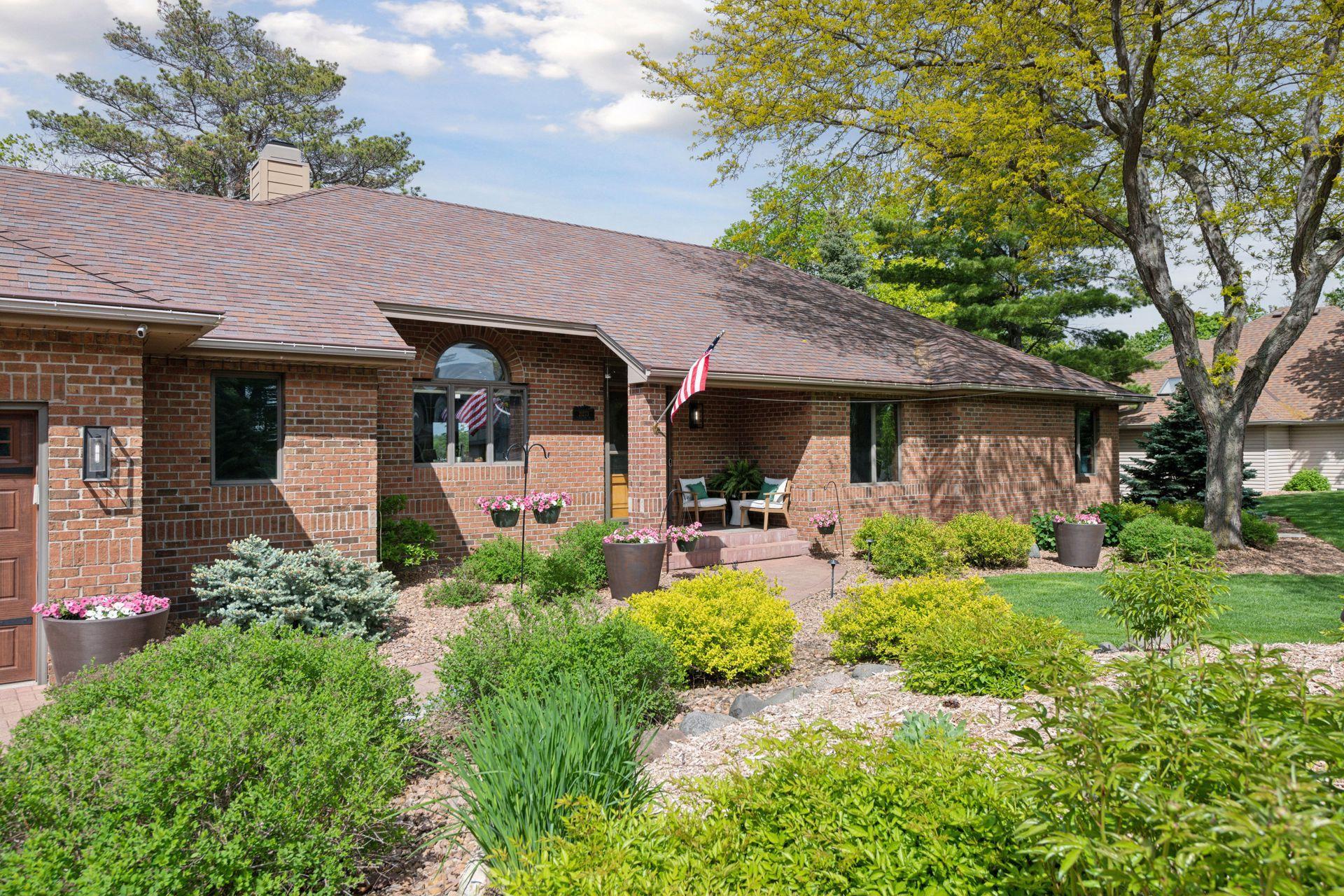 21273 Floral Bay Drive N