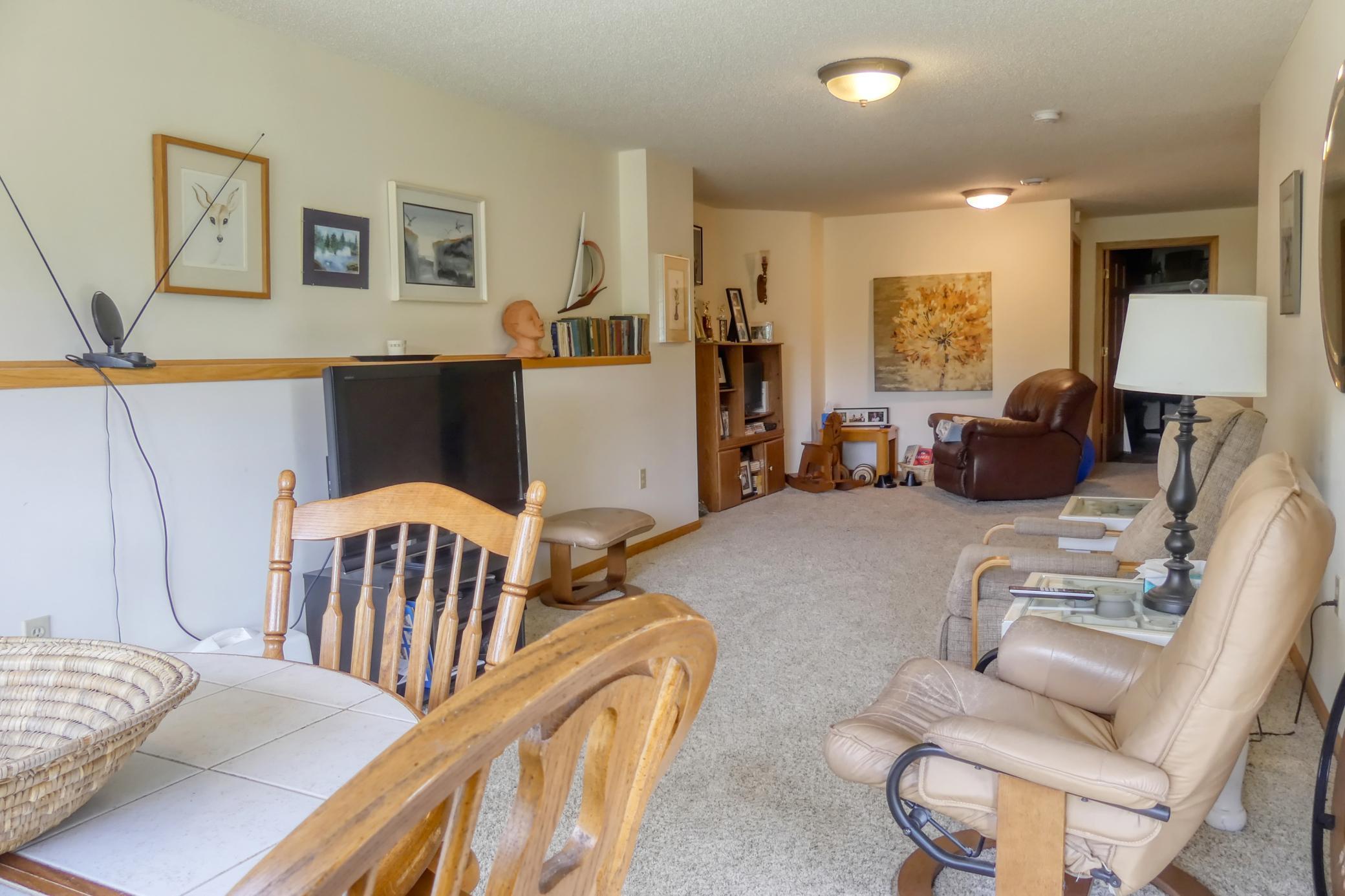 735 Highview Court