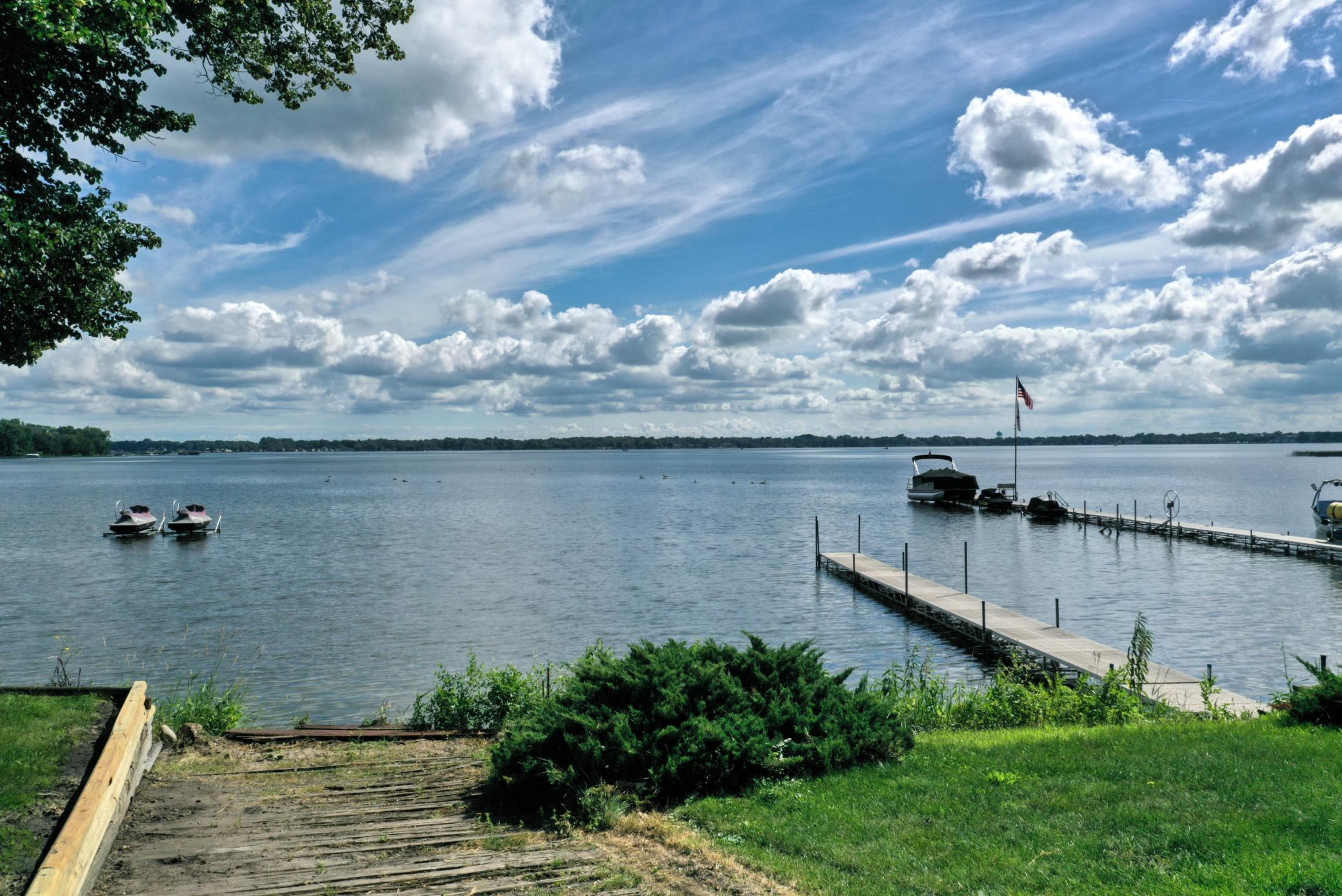 7271 N Shore Trail