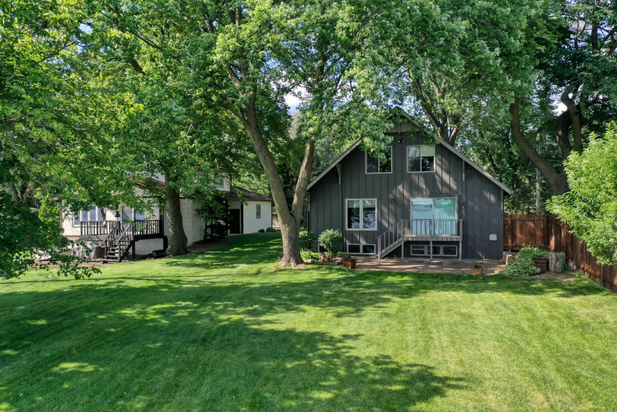 7271 N Shore Trail