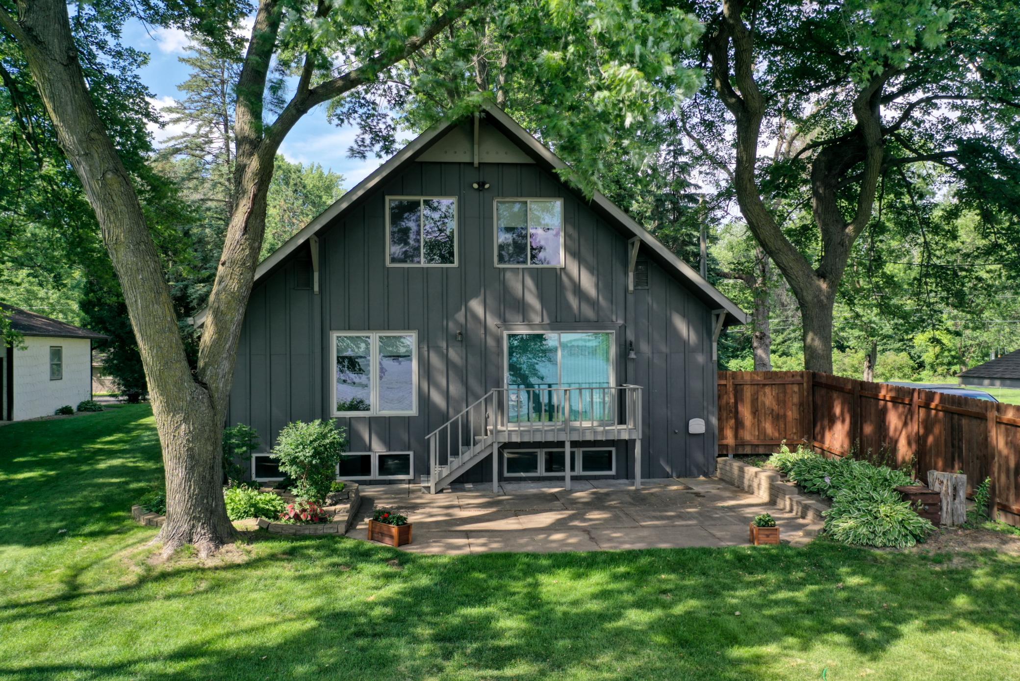 7271 N Shore Trail
