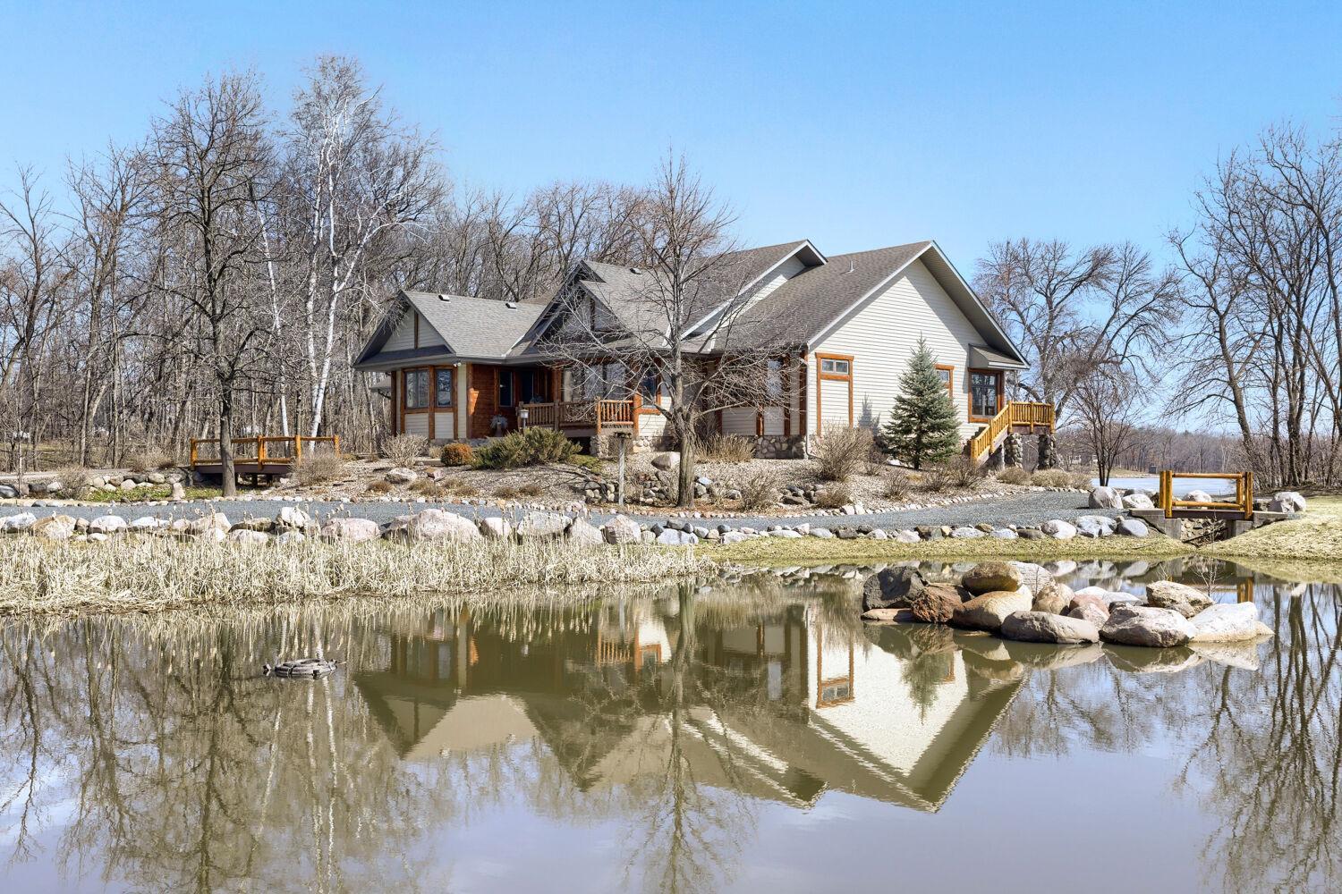 25493 W Comfort Drive