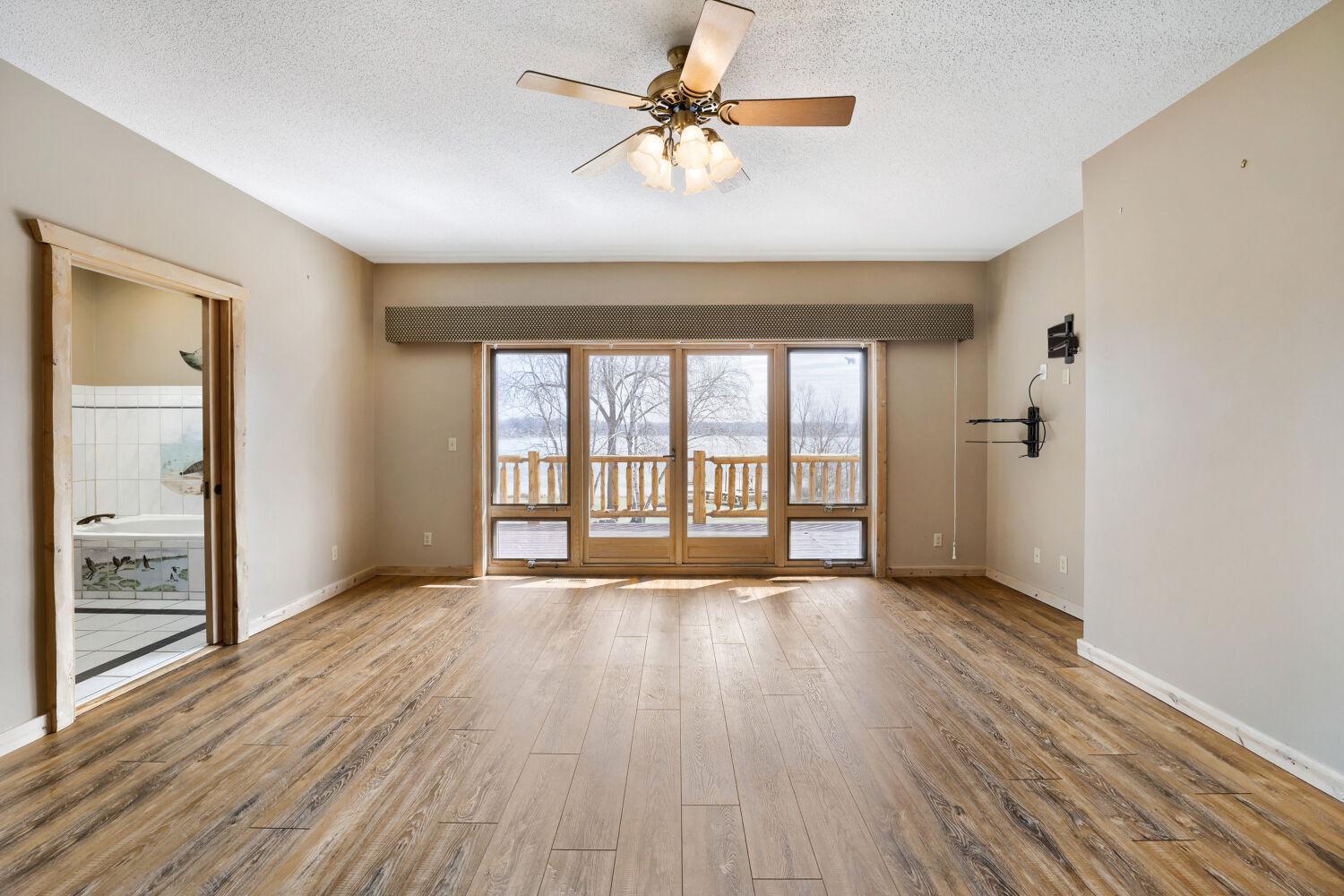 25493 W Comfort Drive