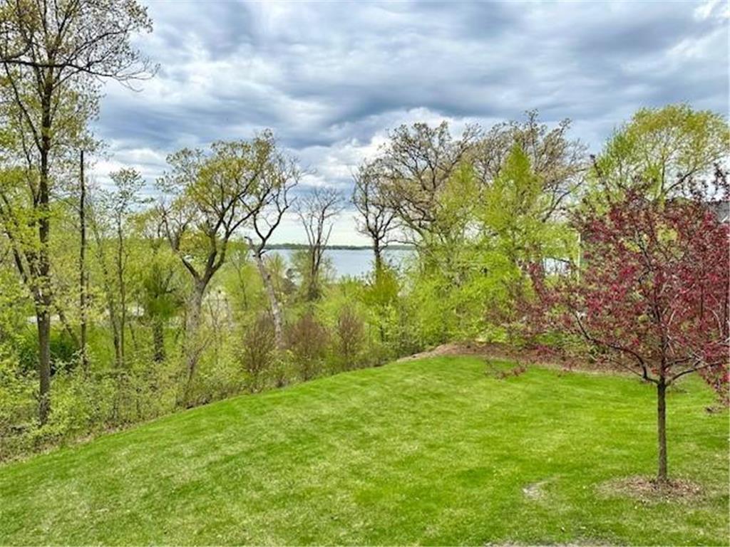 XXX Karoline Court N