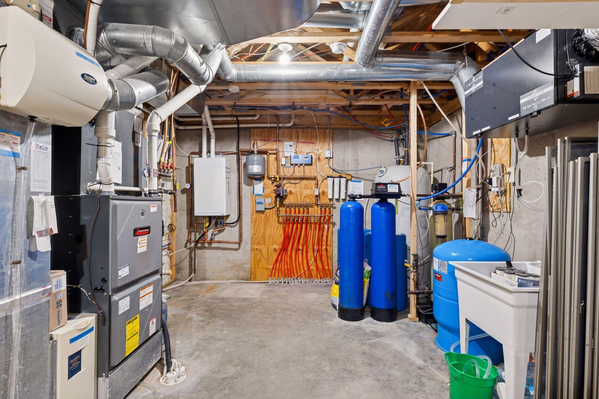 25124 Firefly Avenue