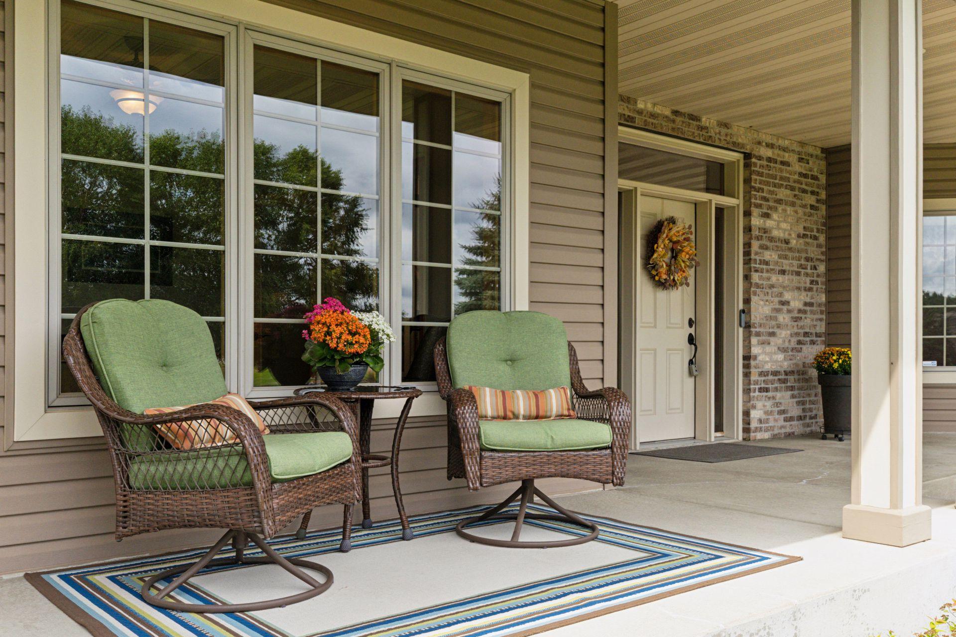 25124 Firefly Avenue