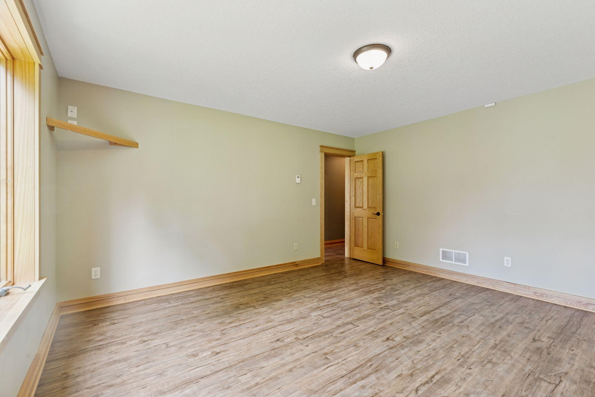 25124 Firefly Avenue