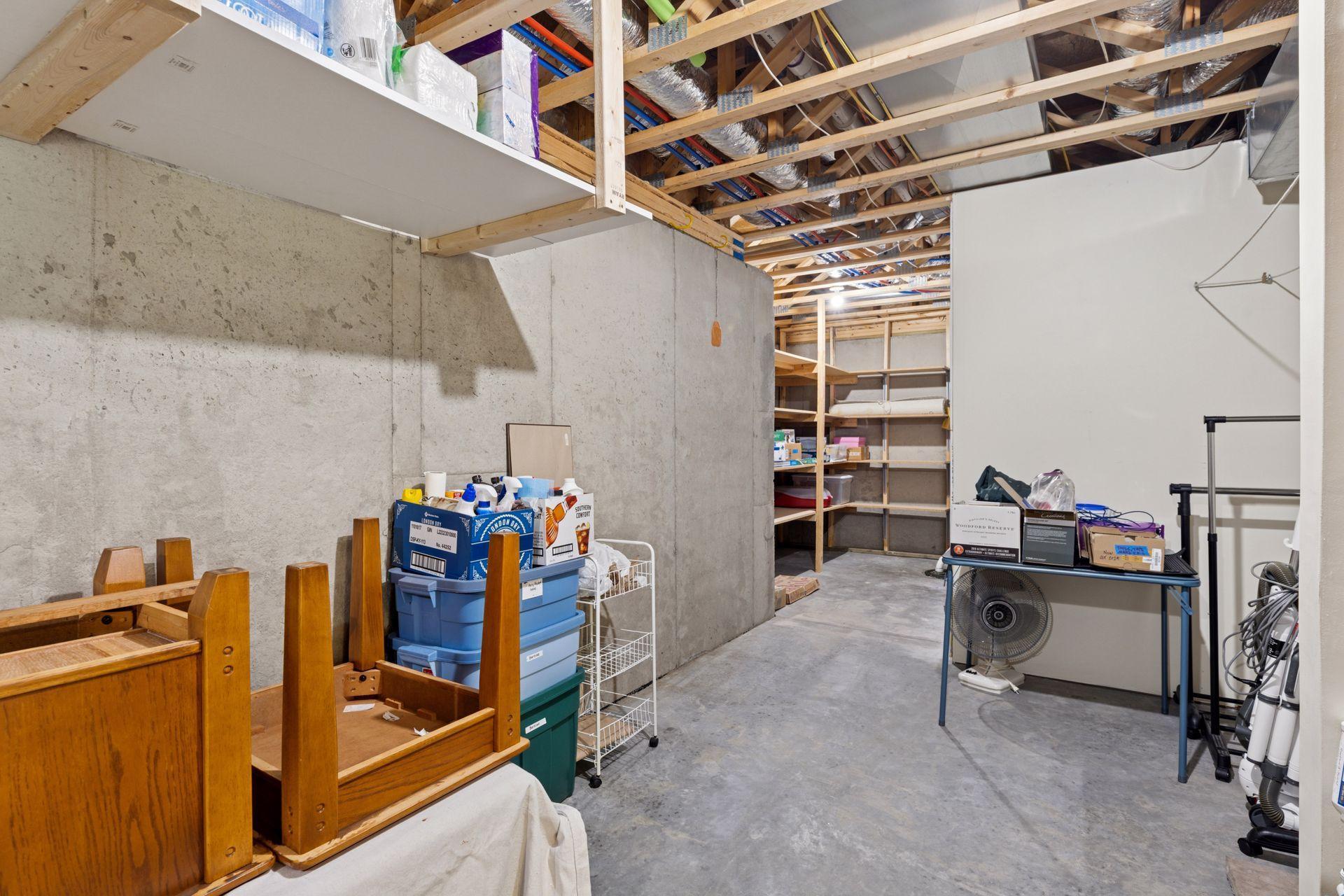 25124 Firefly Avenue