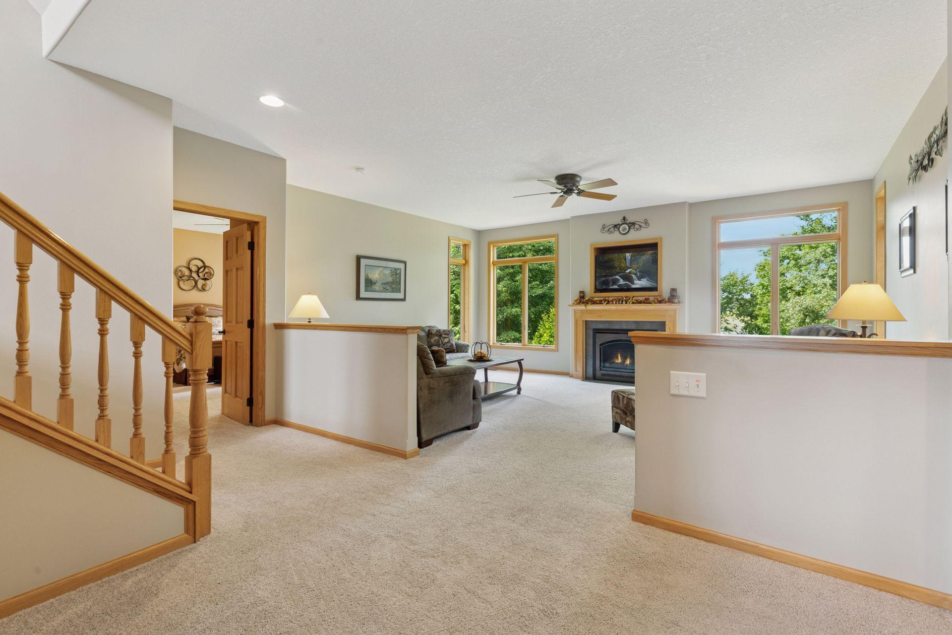 25124 Firefly Avenue