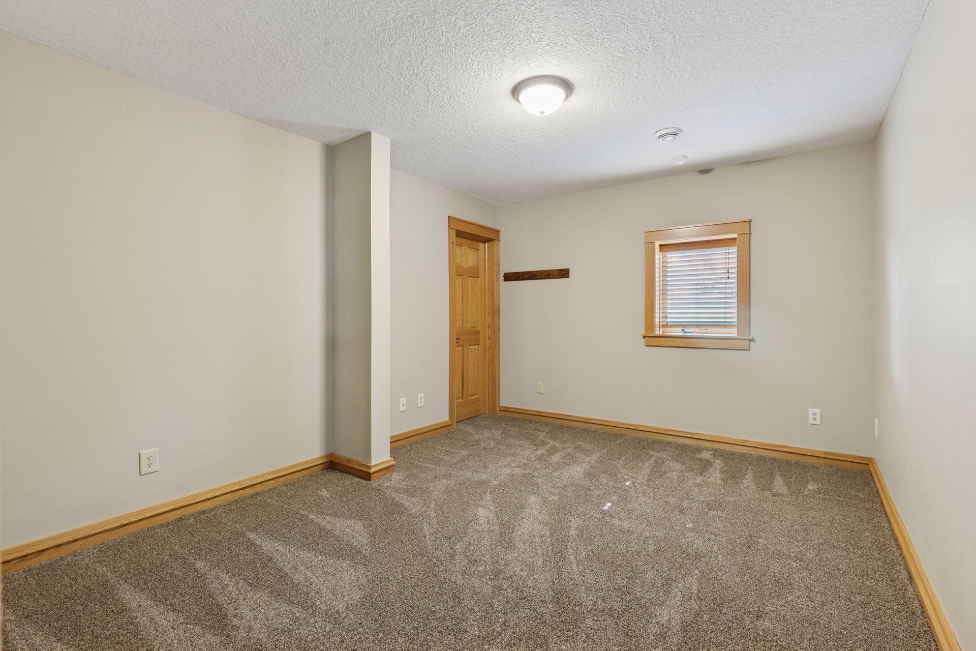 25124 Firefly Avenue