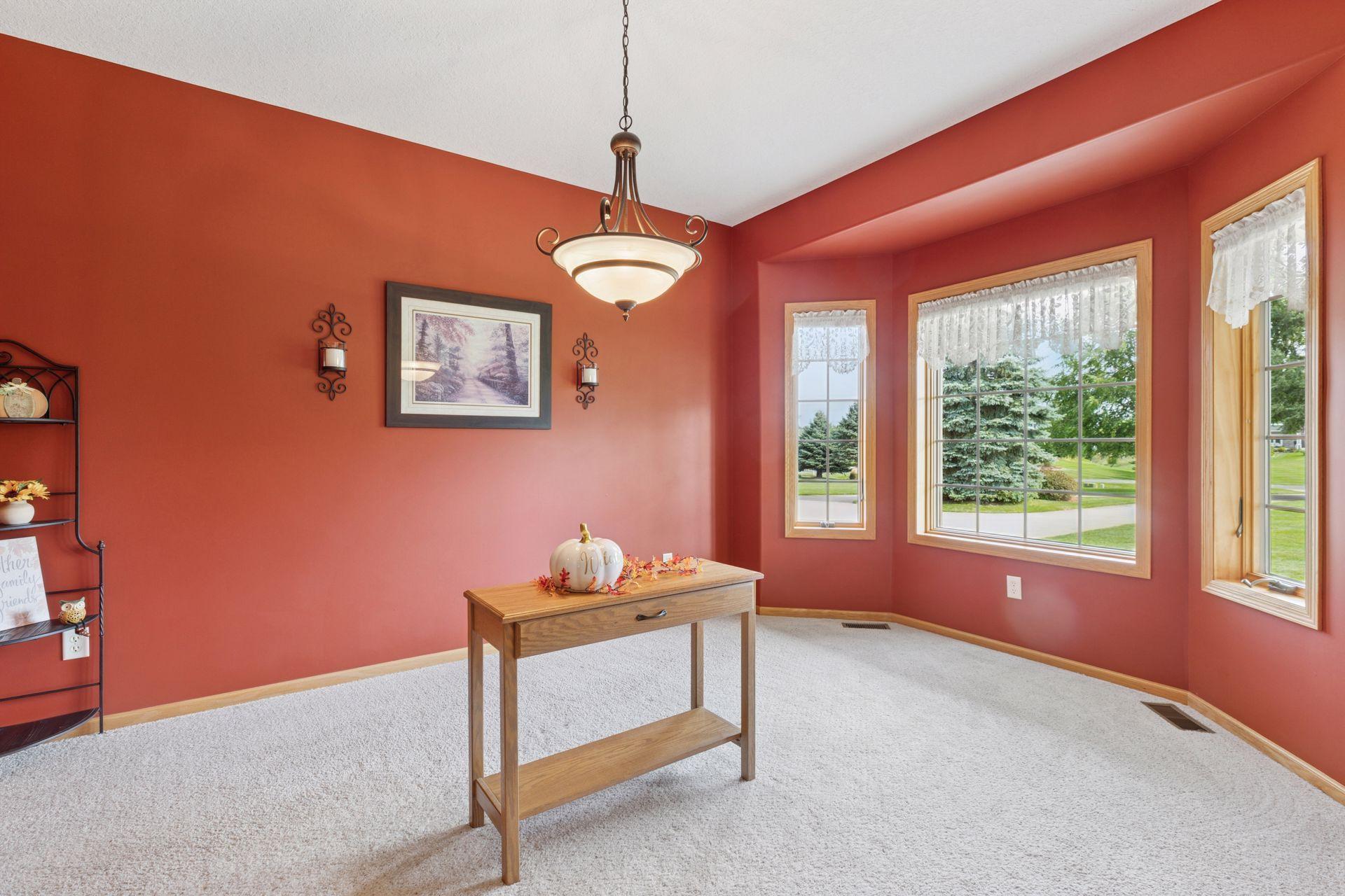 25124 Firefly Avenue