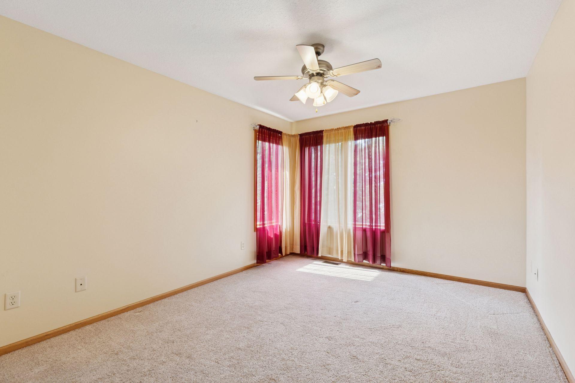 25124 Firefly Avenue