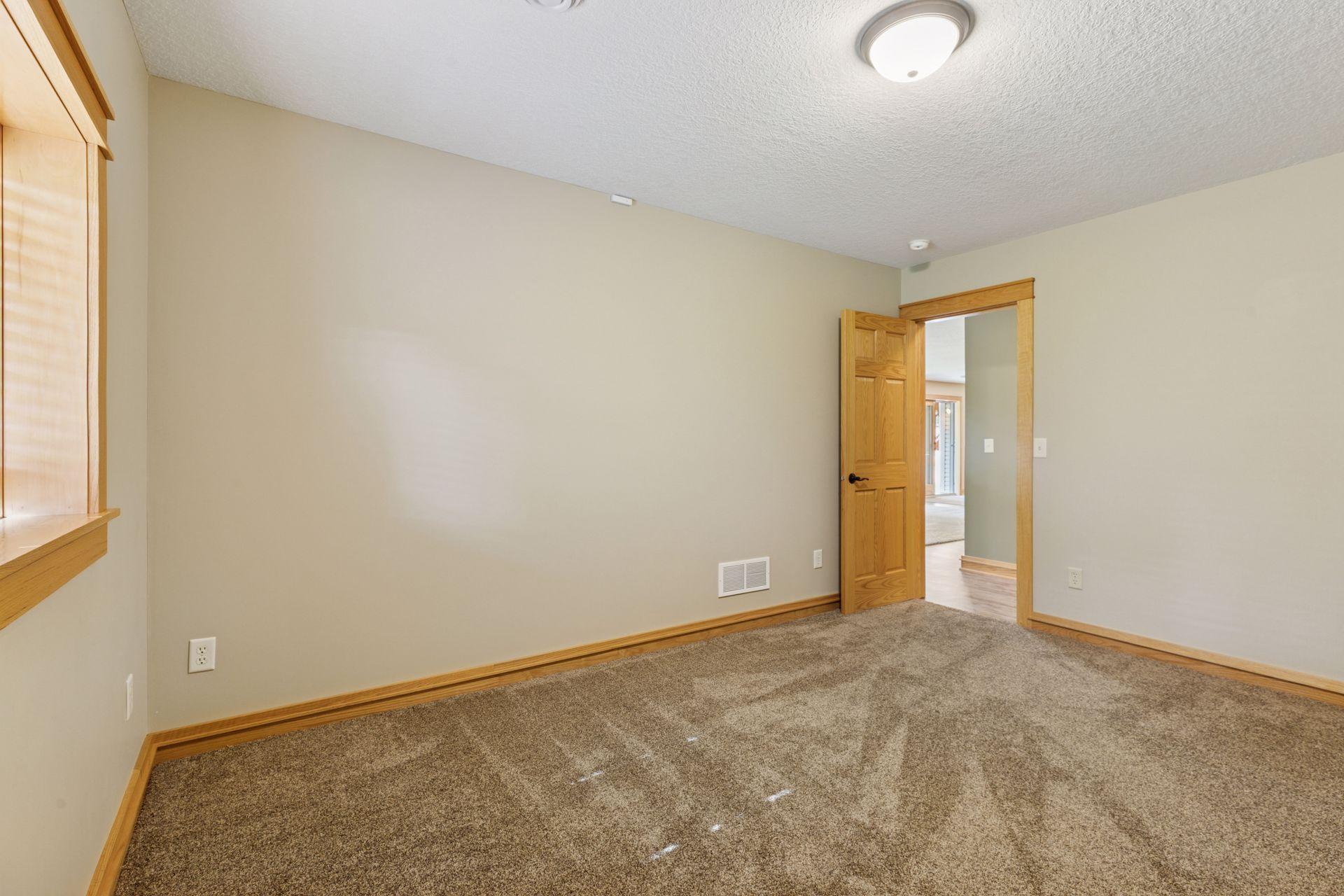 25124 Firefly Avenue