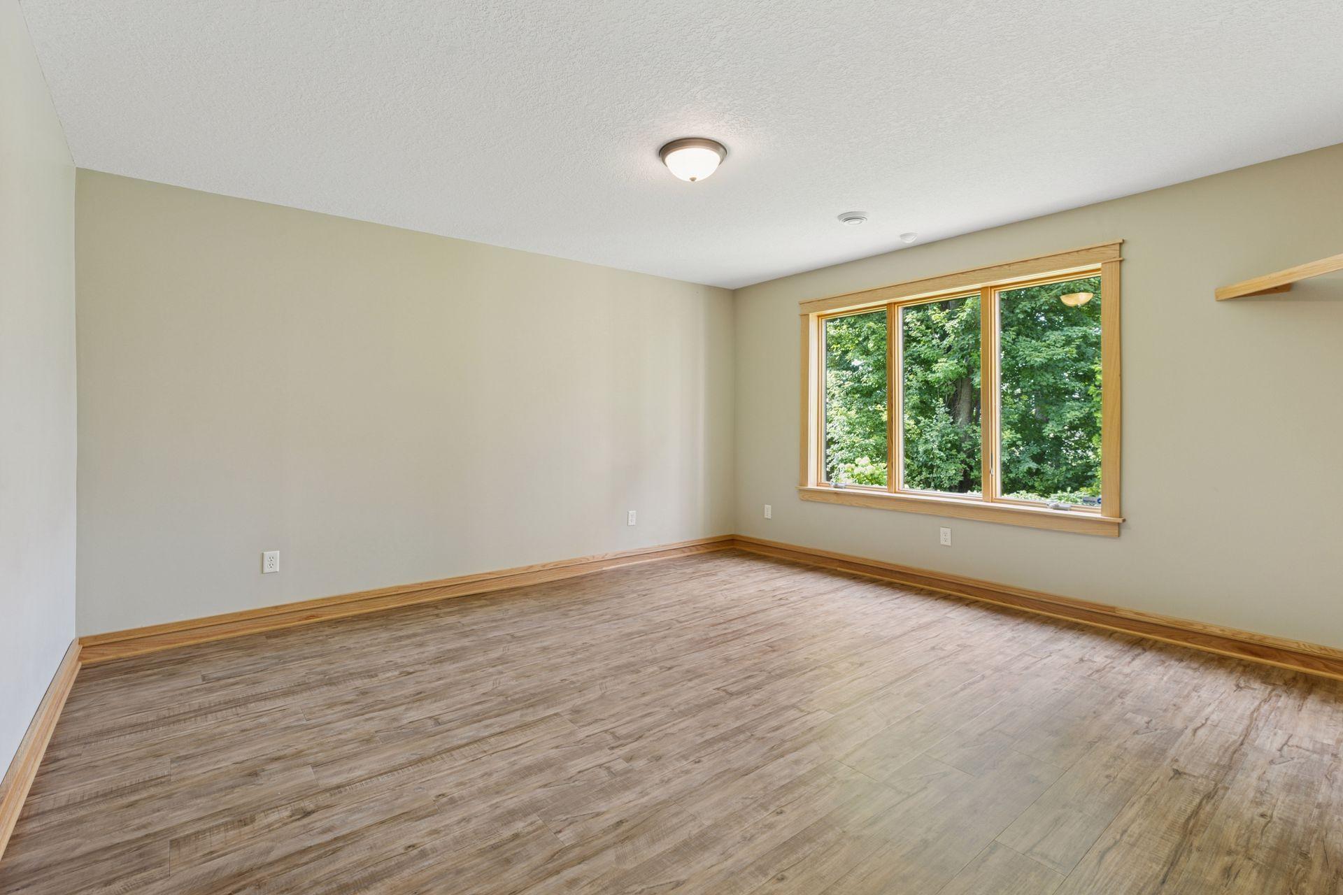 25124 Firefly Avenue