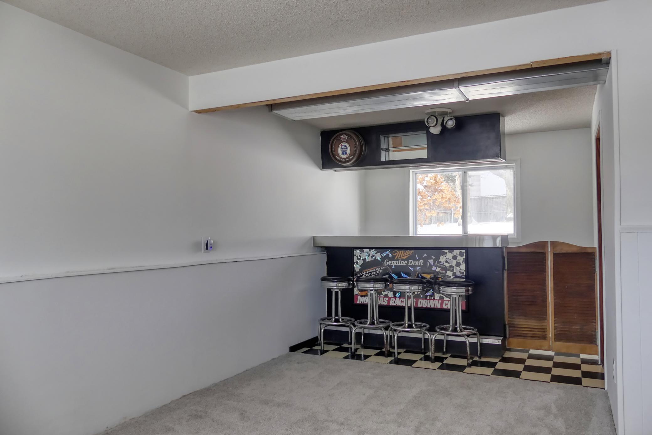 13416 Swallow Street NW