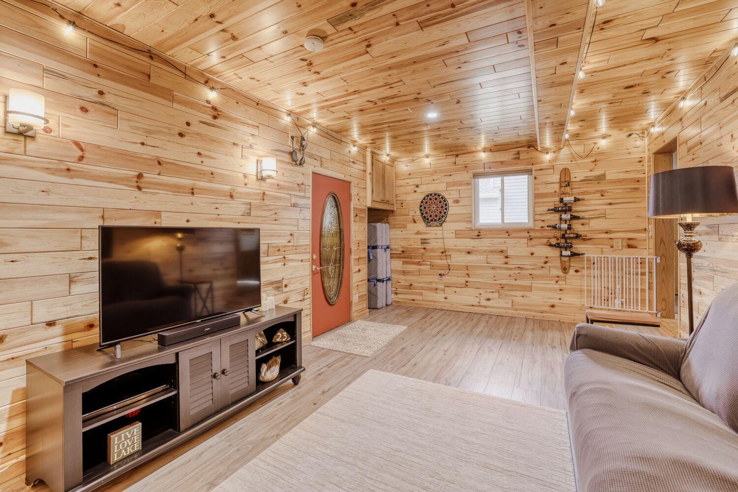 21744 Ideal Avenue N