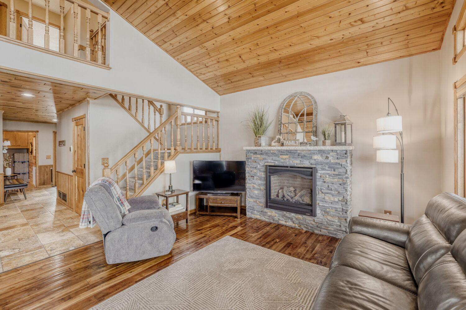 21744 Ideal Avenue N