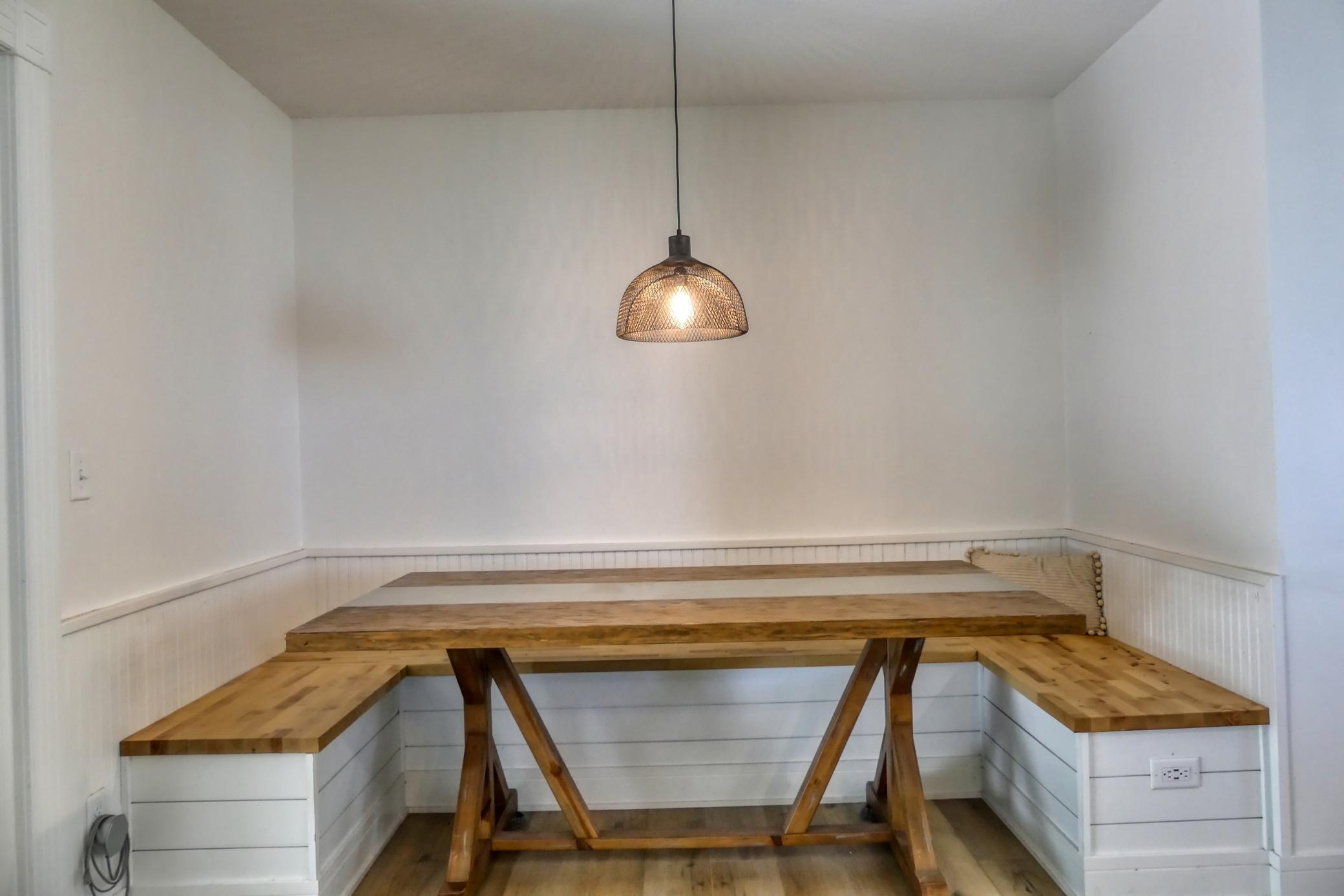 8112 N Shore Trail N