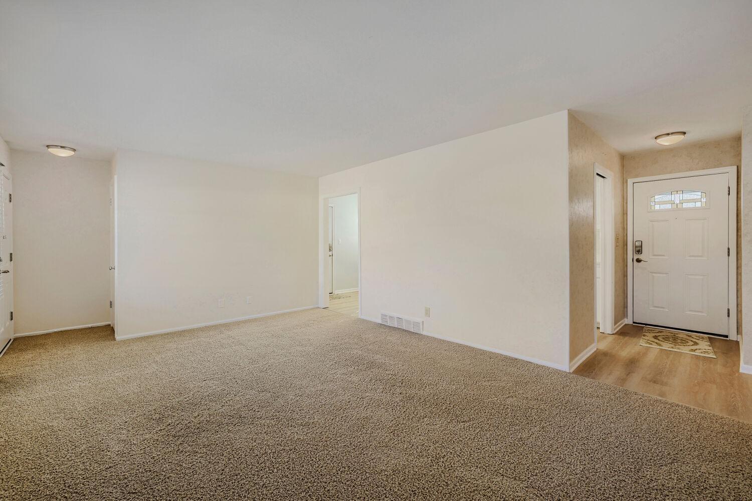 725 Pontiac Place