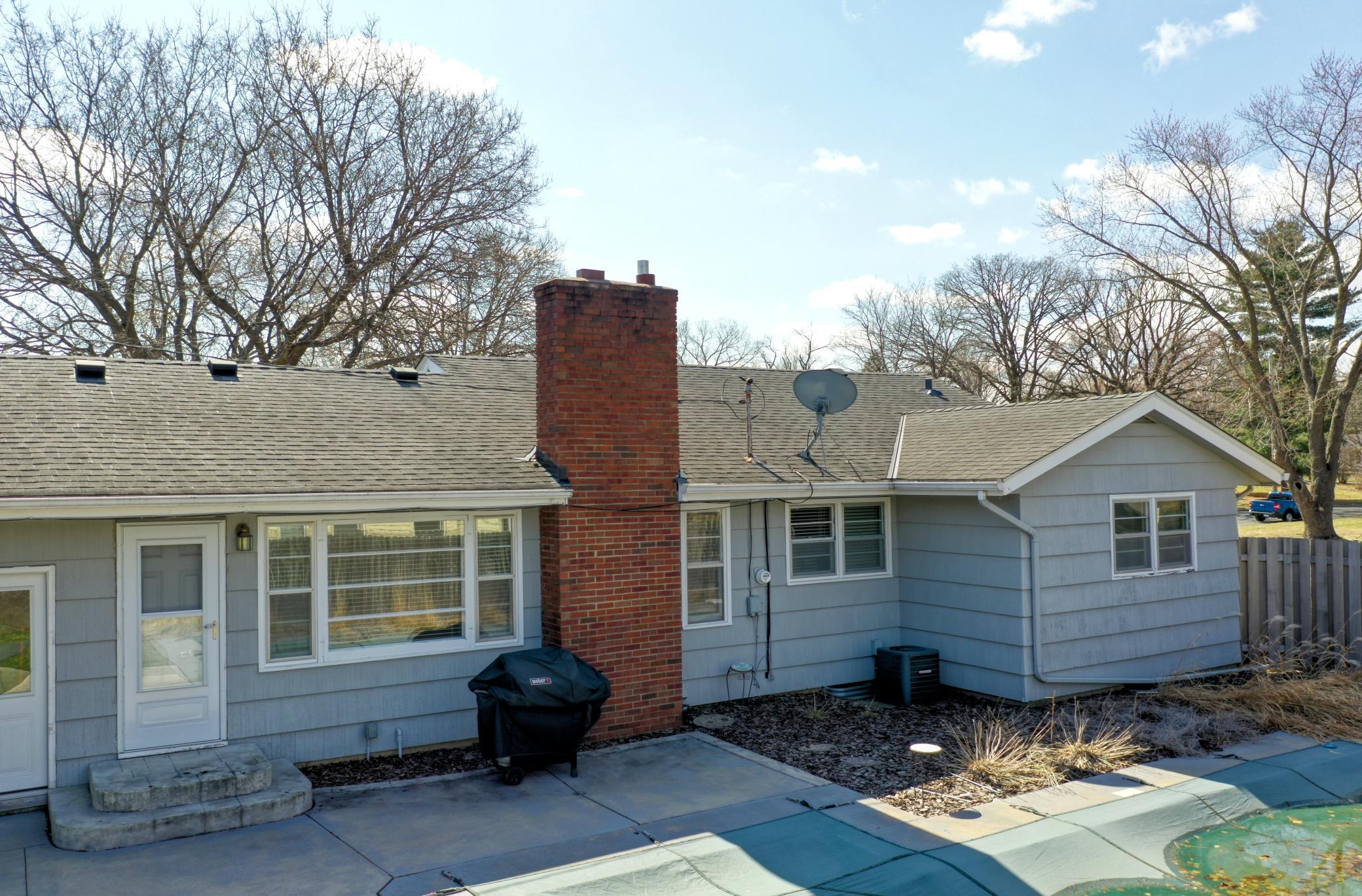 725 Pontiac Place
