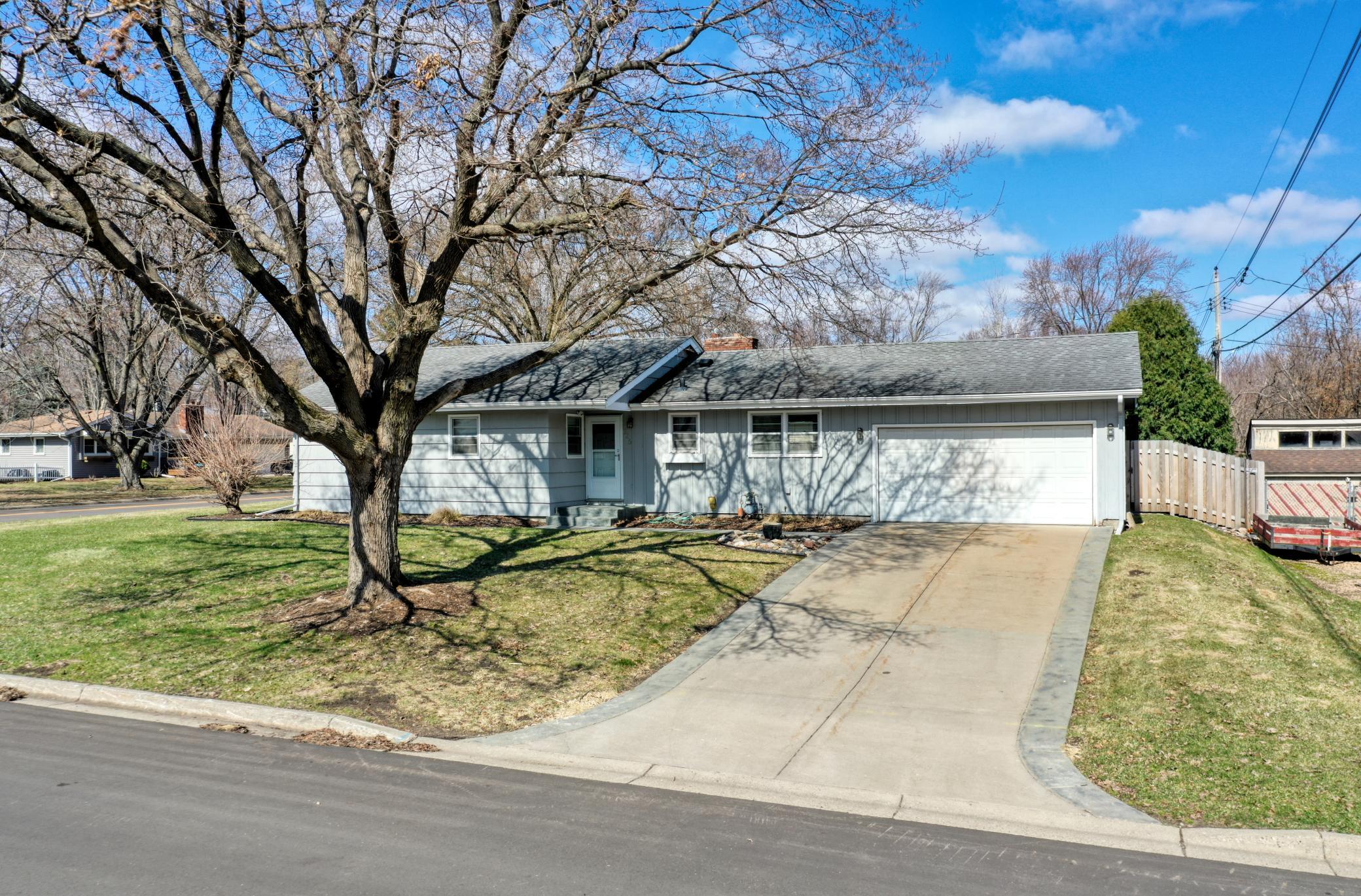 725 Pontiac Place