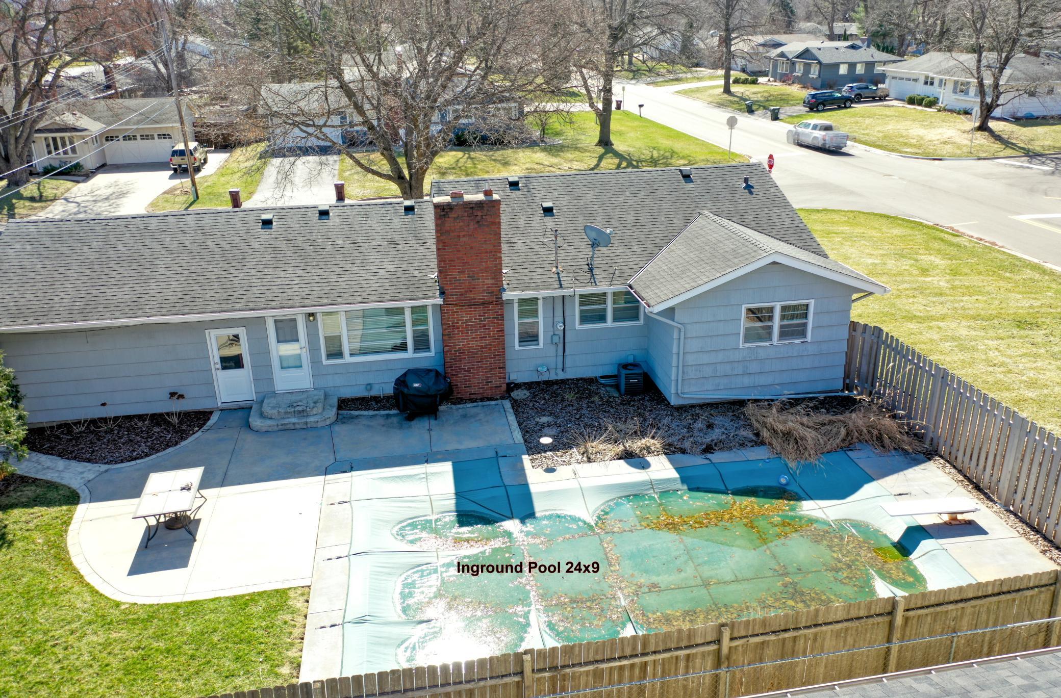 725 Pontiac Place