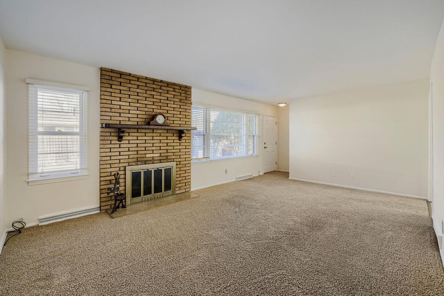 725 Pontiac Place