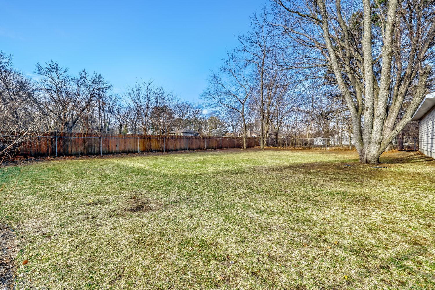 1566 Highway 96 E