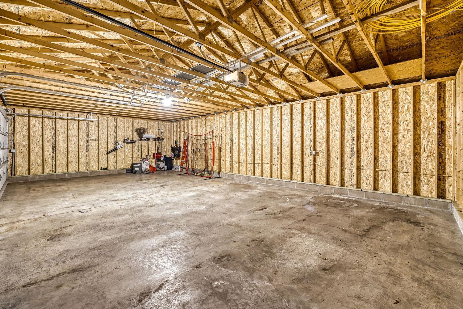 1566 Highway 96 E