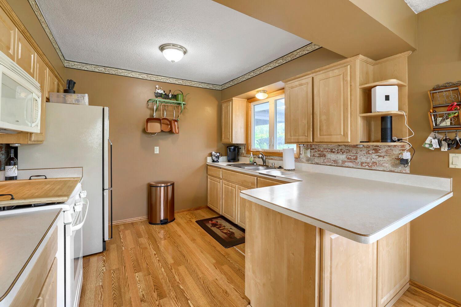 7398 214th Street N
