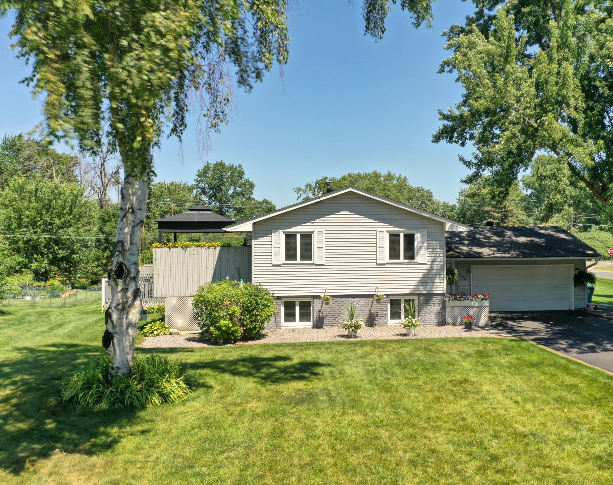 7398 214th Street N