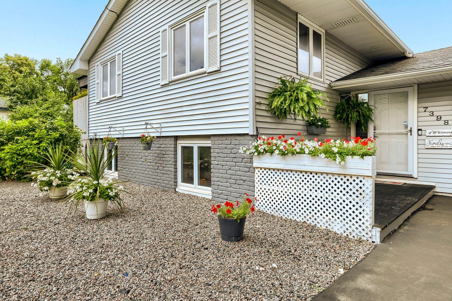 7398 214th Street N